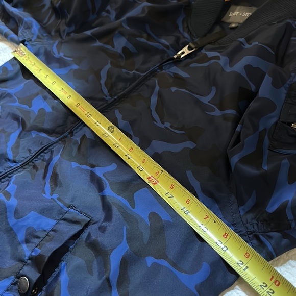 Slate & Stone Blue Camo Bomber. Medium - Picture 7 of 10